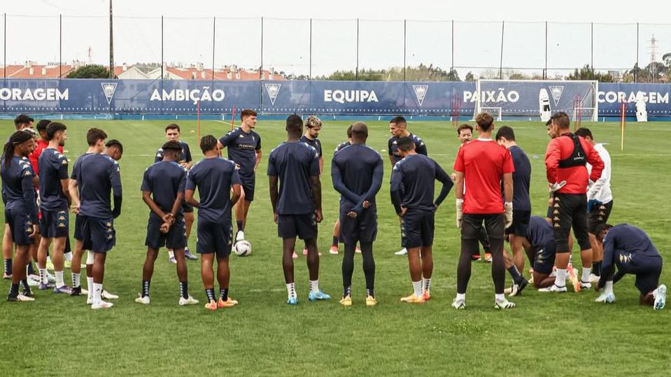 Pedro Álvaro dá vitória ao Estoril em treino com o Sintrense