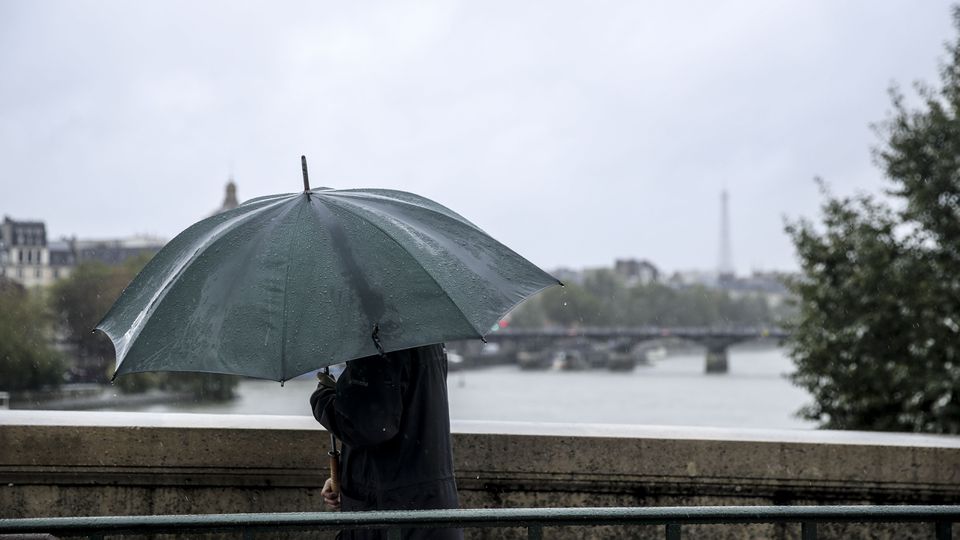 Chuva põe oito distritos sob aviso amarelo