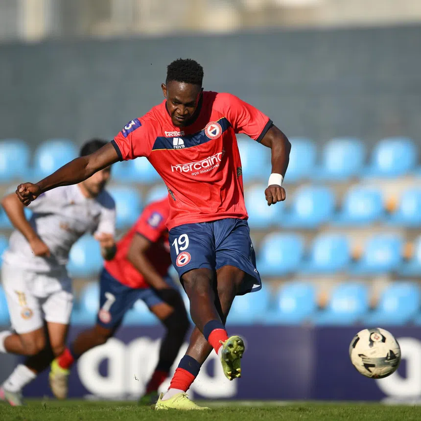 Moussa endiabrado! Trofense no paraíso, rivais... ARRASADOS!
