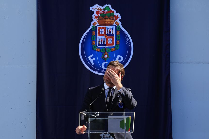 André Villas-Boas emocionado (foto: Estela Silva/LUSA)
