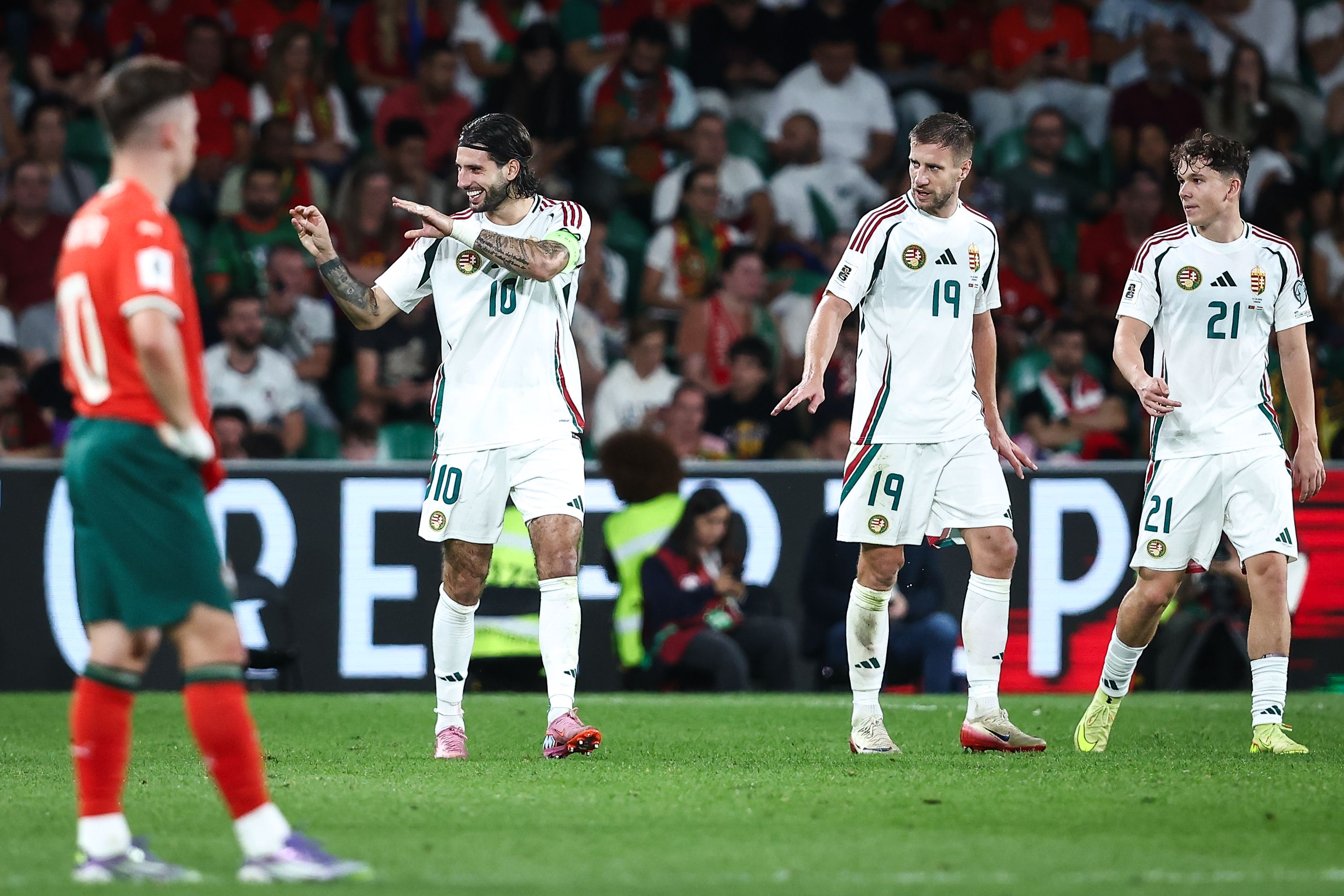 Dominik Szoboszlai ainda sonhou com o Mundial quando a Hungria empatou com Portugal, mas vai ver a competição no sofá - Foto: Rodrigo Antunes/LUSA)