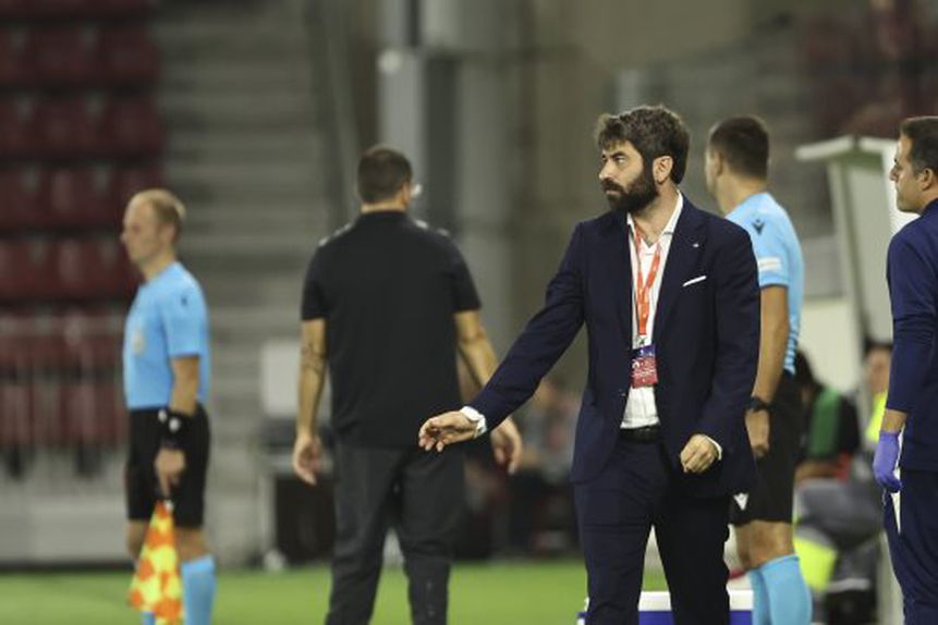 Técnico aplaudiu a qualidade exibicional das esperanças nacionais - Foto: FPF