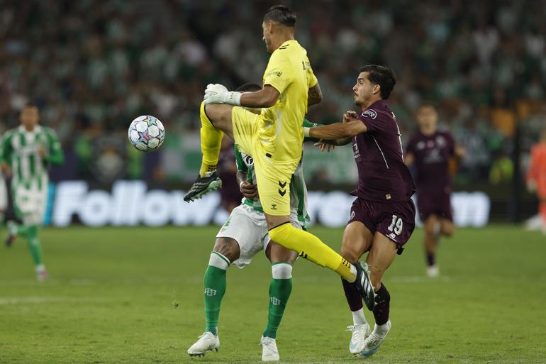 Betis-FC Porto disputado no La Cartuja - Foto: EPA