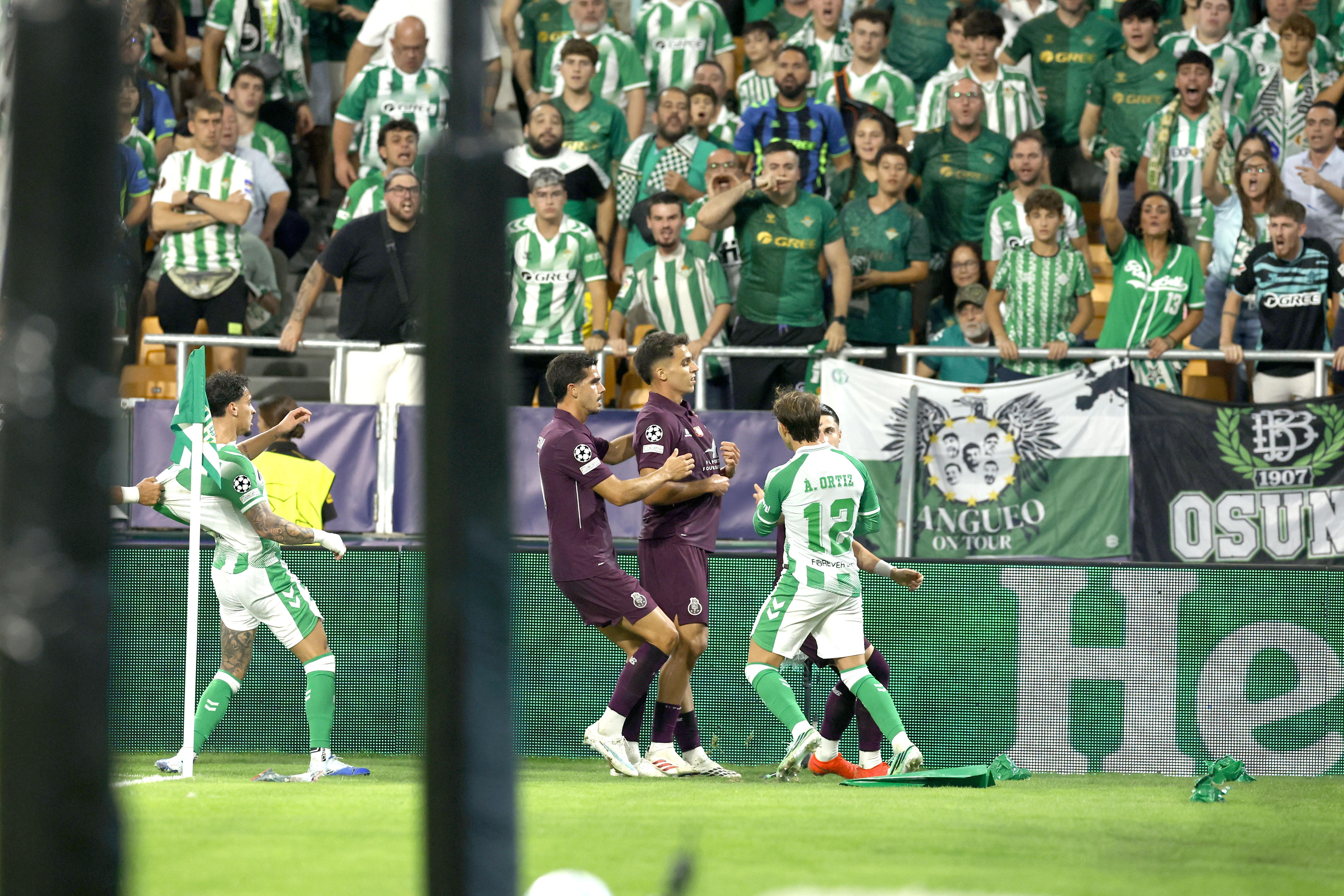 Betis-FC Porto disputado no La Cartuja - Foto: EPA