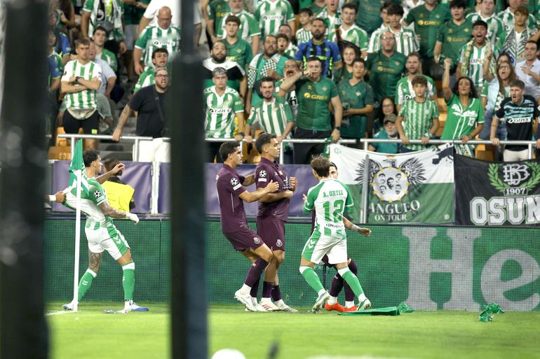 Betis-FC Porto disputado no La Cartuja - Foto: EPA