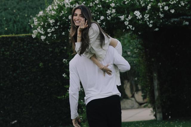 As fotos de noivado de Madison Beer e  Justin Herbert/Instagram