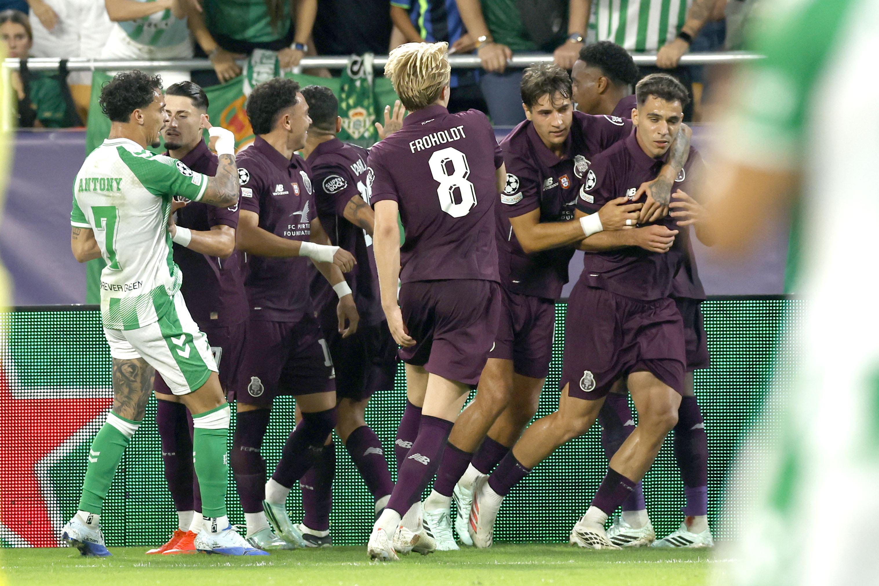 Betis-FC Porto disputado no La Cartuja - Foto: EPA