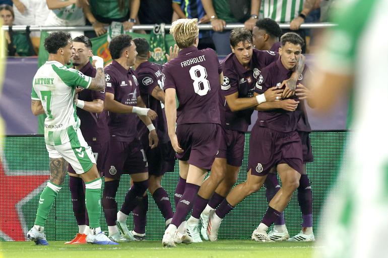Betis-FC Porto disputado no La Cartuja - Foto: EPA