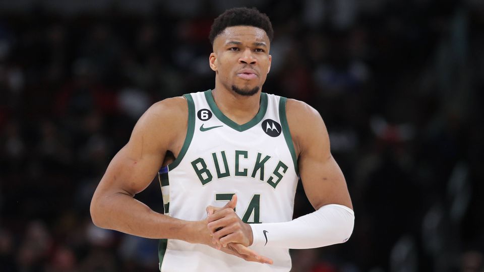 NBA: Giannis Antetokoumnpo e Nikola Jokic lideram votações para o 'All-Star'