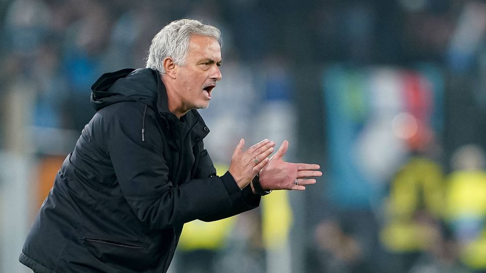 Mourinho aprende alemão e ‘pisca o olho’ ao Bayern