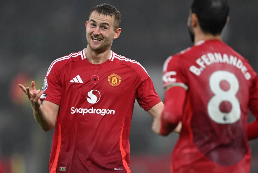 De Ligt ataca laterais do Liverpool!