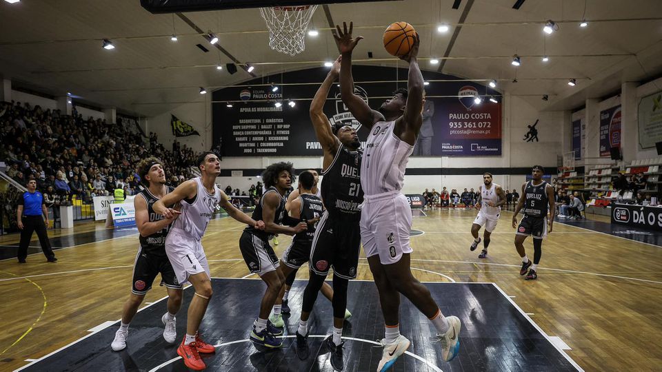 V. Guimarães já vence na Liga