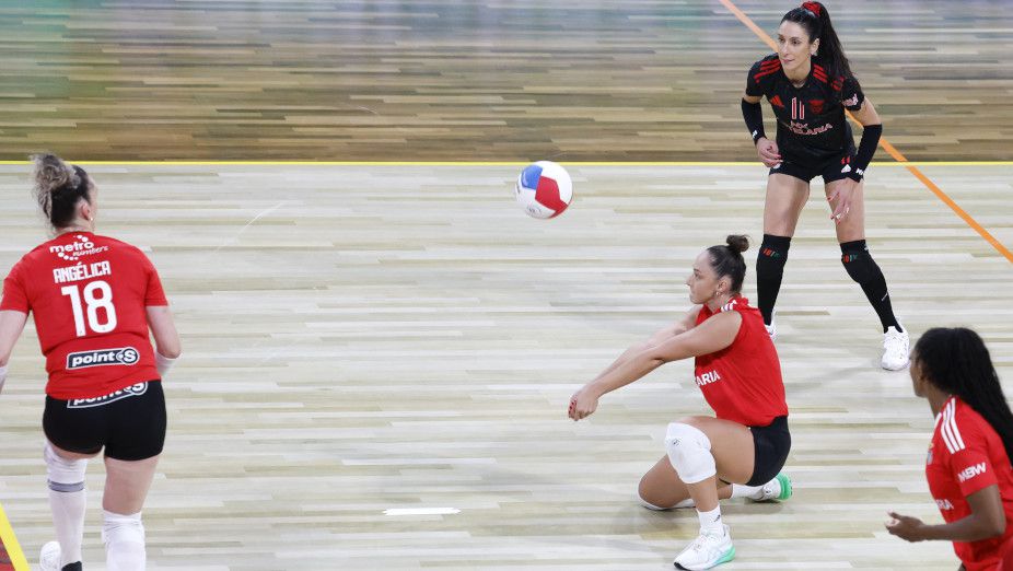 Equipa feminina de voleibol do Benfica regressa em grande à Europa