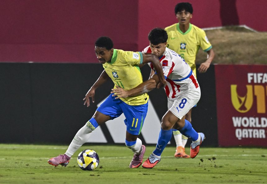 Brasileiros bateram paraguaios nos penáltis