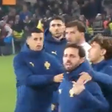 Rúben Dias e Bernardo Silva 'pegaram-se' com adeptos após derrota em Dublin