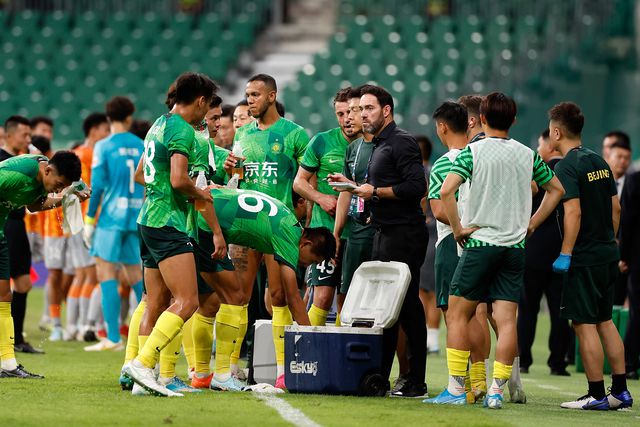 Ricardo Soares nomeado para melhor treinador do ano na China