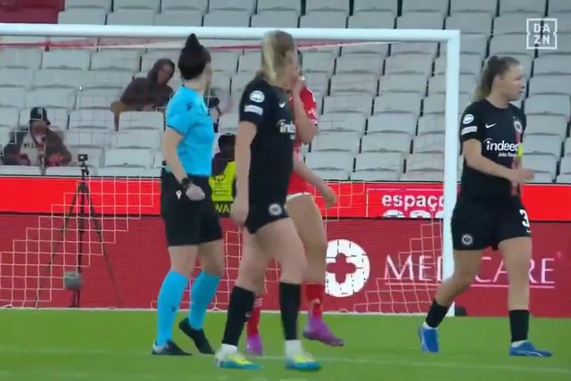 Kika Nazareth apanha enorme susto frente ao Eintracht... e acaba a sorrir