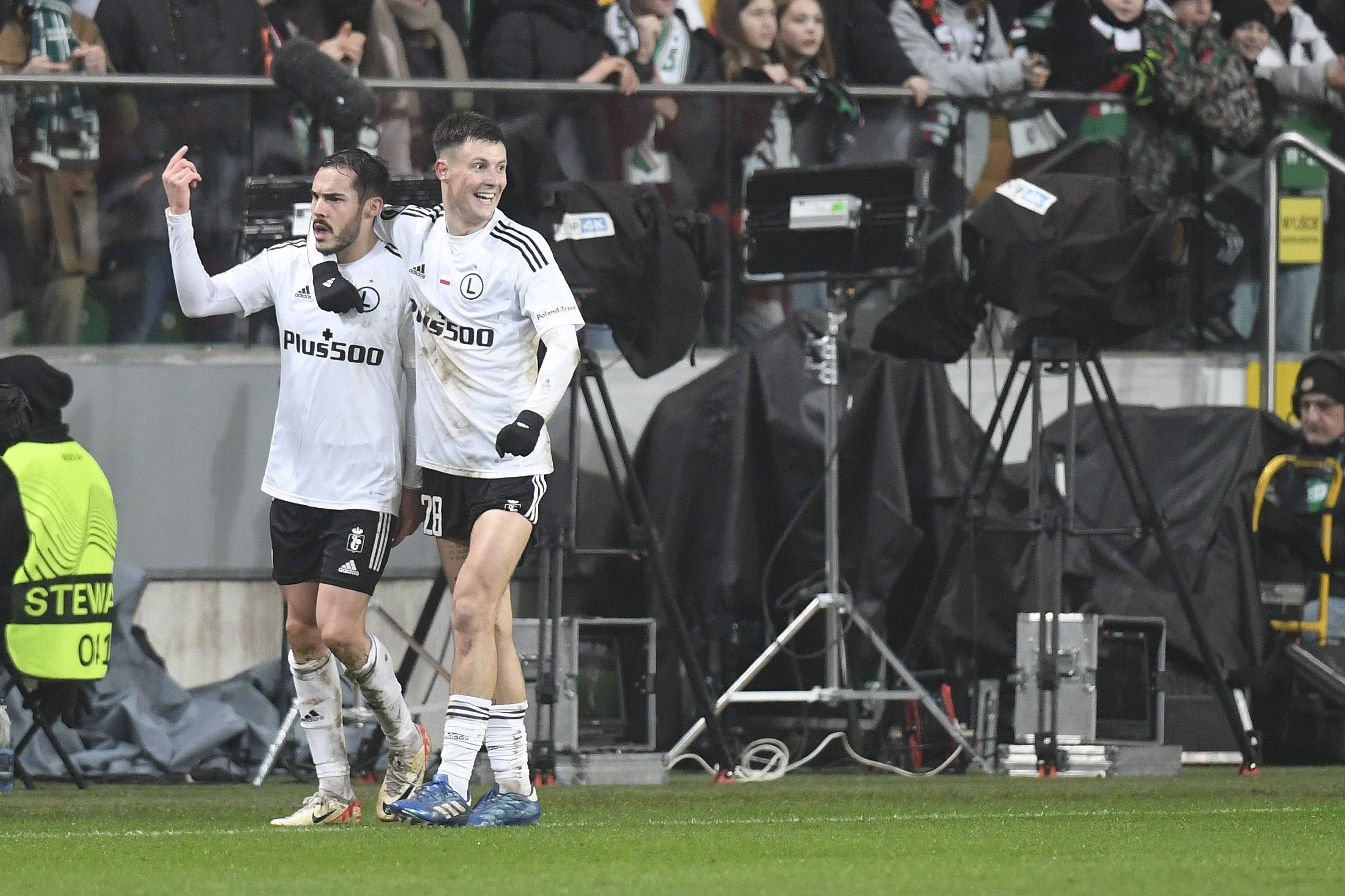 VÍDEO: Rennes vê o golo do empate anulado, aos 90'+11', por uma razão  insólita - Liga Europa - SAPO Desporto