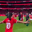 A dancinha da vitória de Kika Nazareth após triunfo do Benfica na Champions