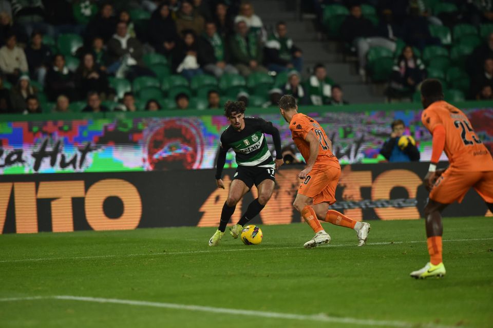 Vídeo: Francisco Trincão coloca Sporting de novo em vantagem