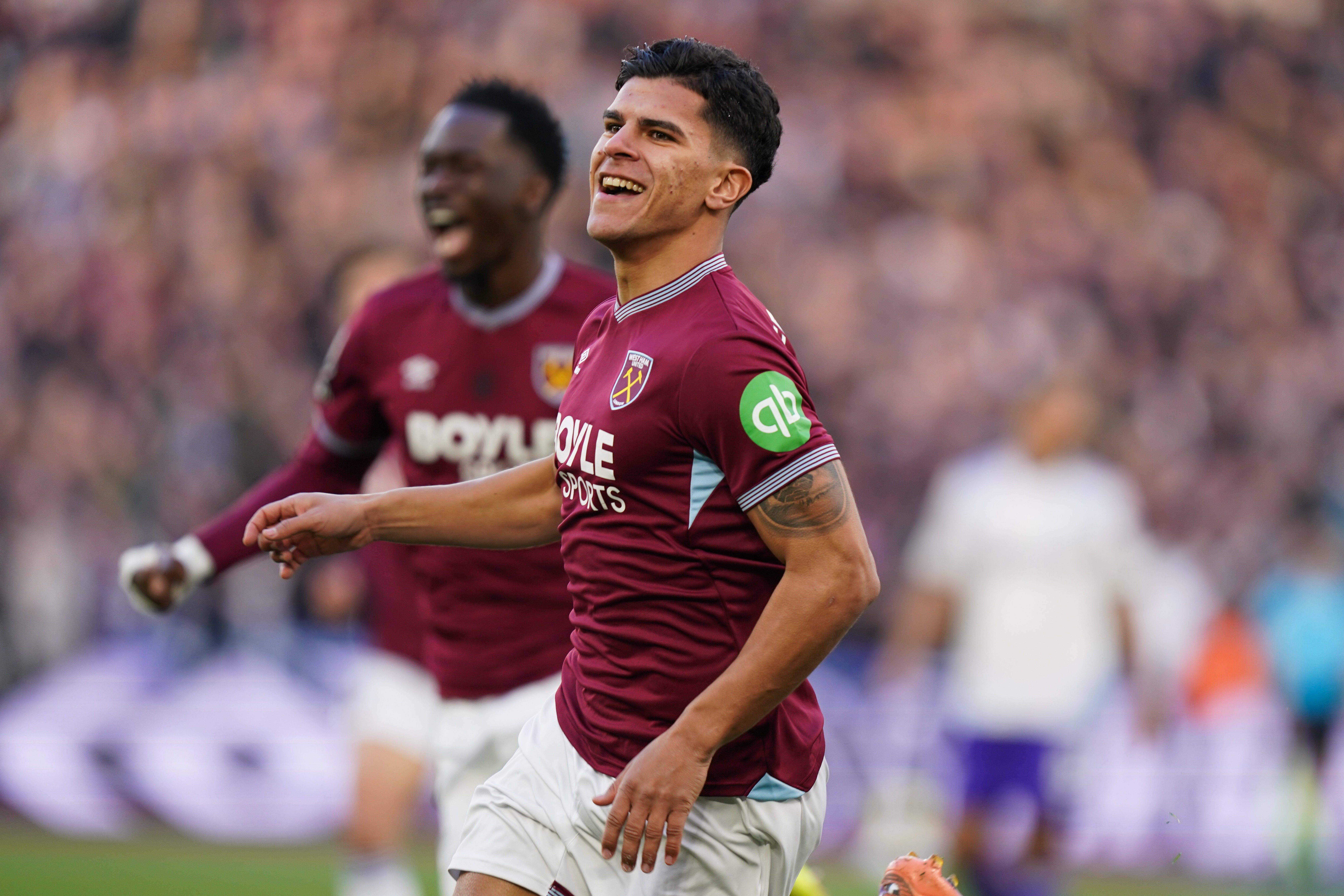 There's the fastest goal of the season in the Premier League! And it's Portuguese!