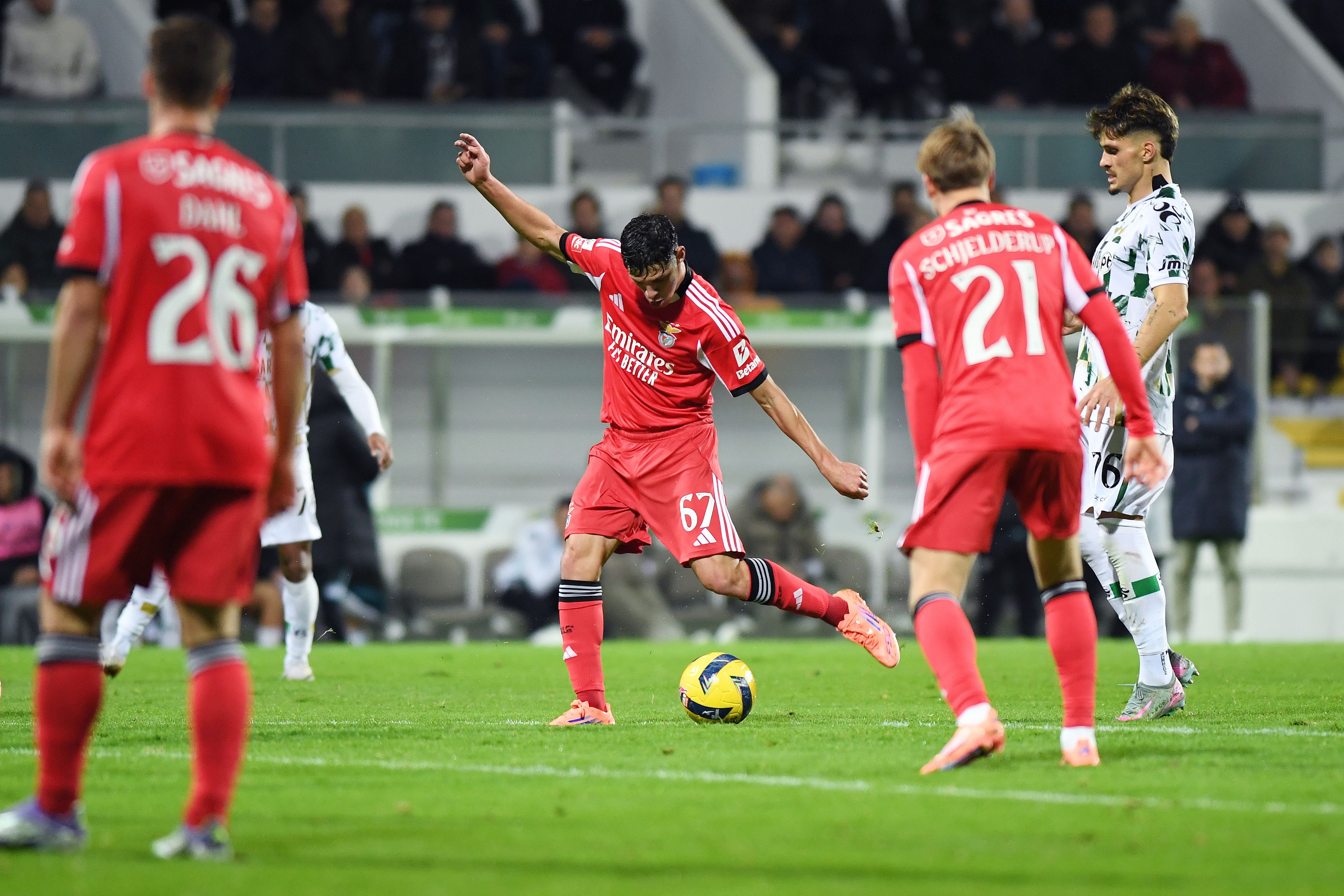 Rodrigo Rêgo a rematar contra o Moreirense - Foto: Rogério Ferreira / Kapta+