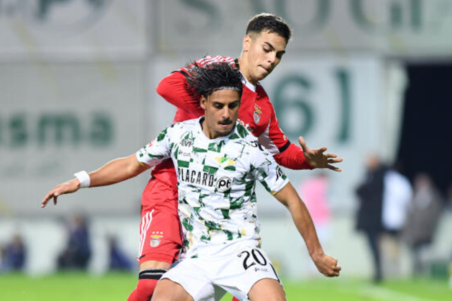 Benny marcado por Barrenechea — Foto Kapta+/Rogério Ferreira