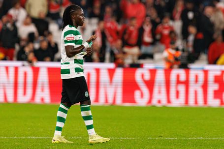 Geovany Quenda lesionou-se na parte final do encontro diante do Benfica (Foto IMAGO)