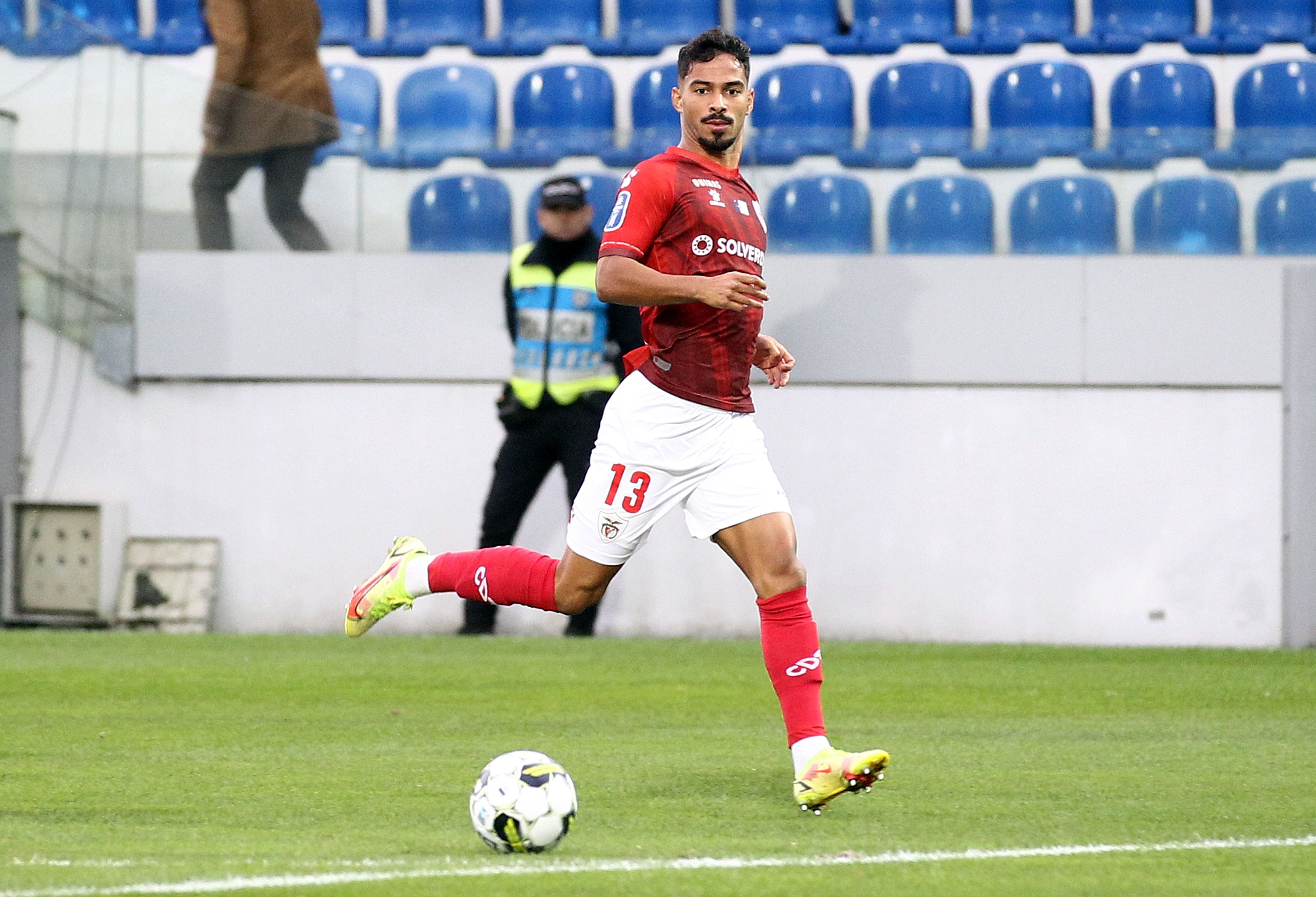 Diogo Calila (Santa Clara) - Moçambique - Foto: Vítor Garcez/A BOLA
