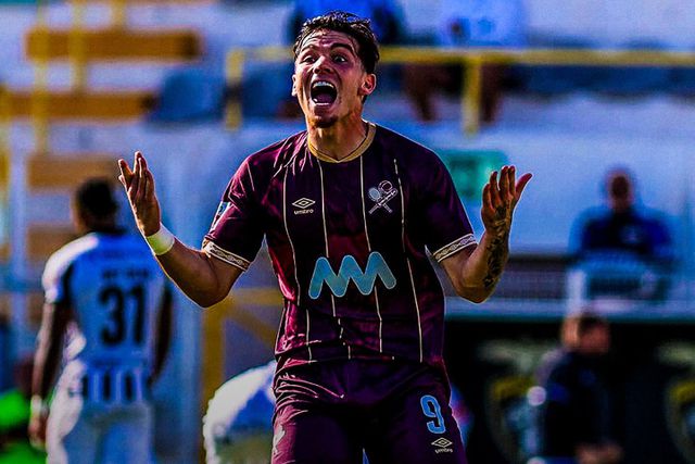 Bica marcou o primeiro golo do Leixões em Portimão. - Foto: LEIXÕES