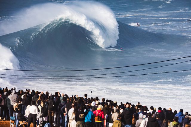 Nazaré: os mais belos e incríveis momentos do Big Wave Challenge 2025