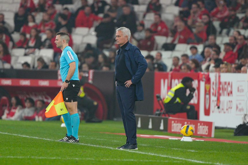 José Mourinho, treinador do Benfica, no Estádio da Luz