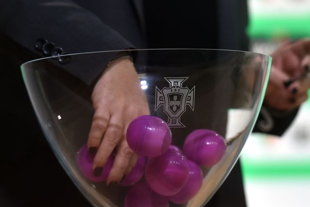 Três grandes fora de casa nos quartos; possibilidade de dérbi nas meias