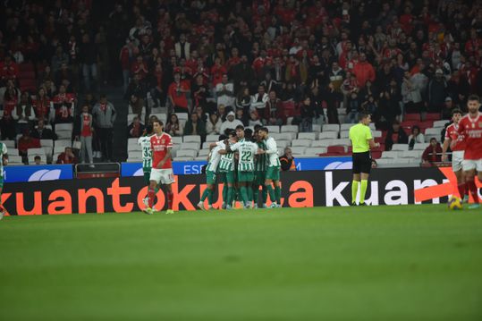 Schmidt em xeque: como o Rio Ave quase deu a volta ao Benfica na Luz