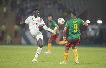 Camarões e Guiné empatam na estreia no CAN
