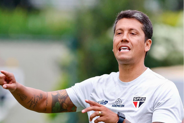 São Paulo apresenta novo treinador: «É grande oportunidade»