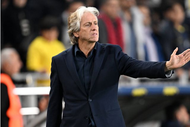 Jorge Jesus: «Ronaldo tem mais paixão pelo futebol, Neymar por outras coisas»