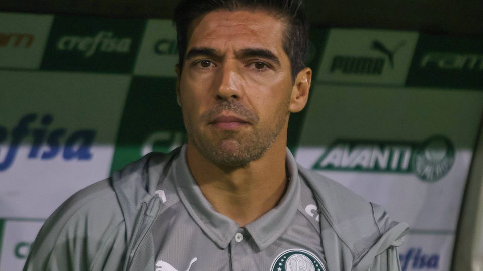 Mercado: Abel Ferreira negoceia renovação com o Palmeiras até 2025
