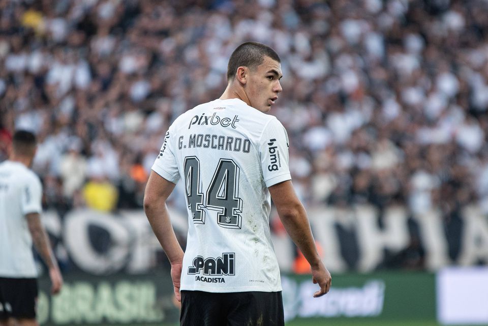 Corinthians lança ultimato por Moscardo: «Ou o PSG paga ou ele volta»