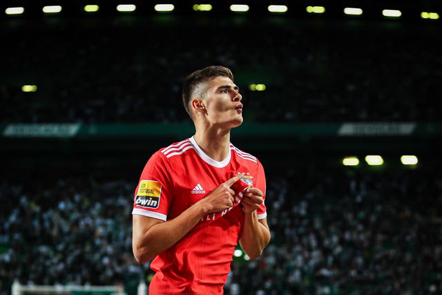 Mercado Benfica: Italianos avançam que António Silva é prioridade para o PSG