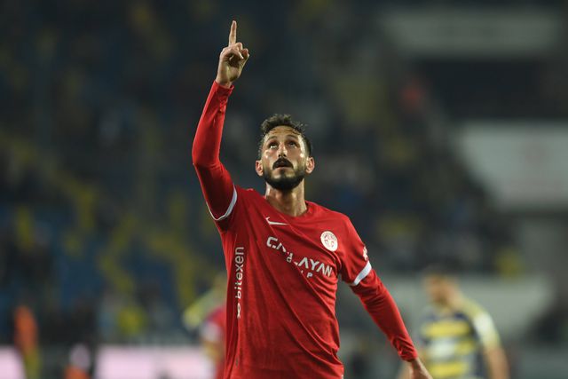 Internacional israelita detido por incitamento ao ódio