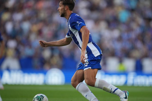 Espanha sub-21 chama Nico González e Carreras