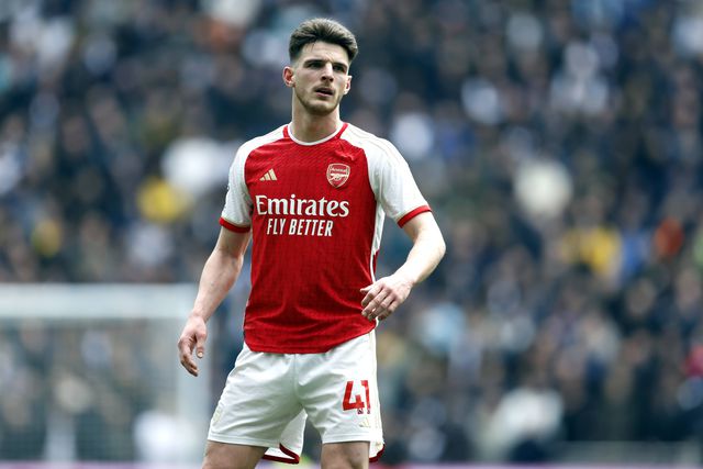 Declan Rice recebe presente especial de Ed Sheeran