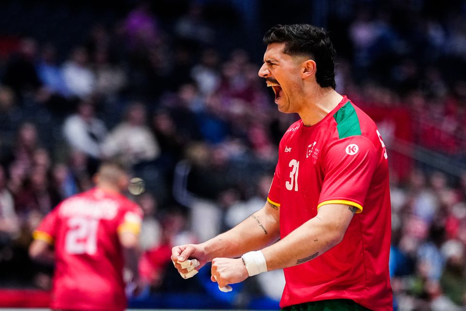 Salvador Salvador festeja vitória de Portugal na estreia no Mundial de andebol