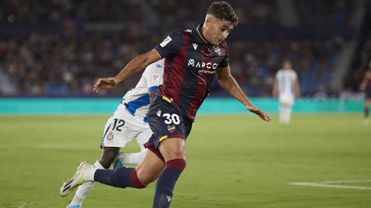 Sporting prepara ataque a Andrés García junto do Levante