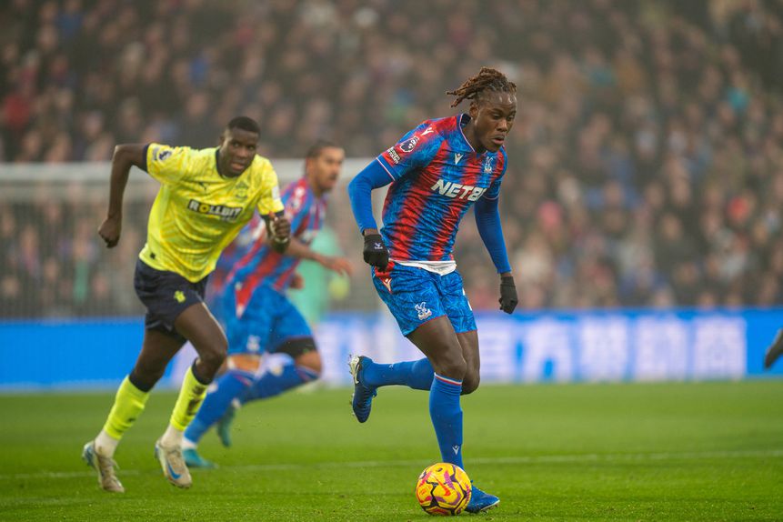 Trevor Chalobah em ação pelo Crystal Palace