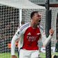 Arsenal derrota o Tottenham e sobe ao segundo lugar