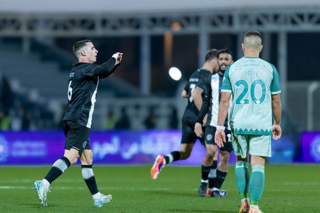 Podence decisivo em reviravolta do Al Shabab