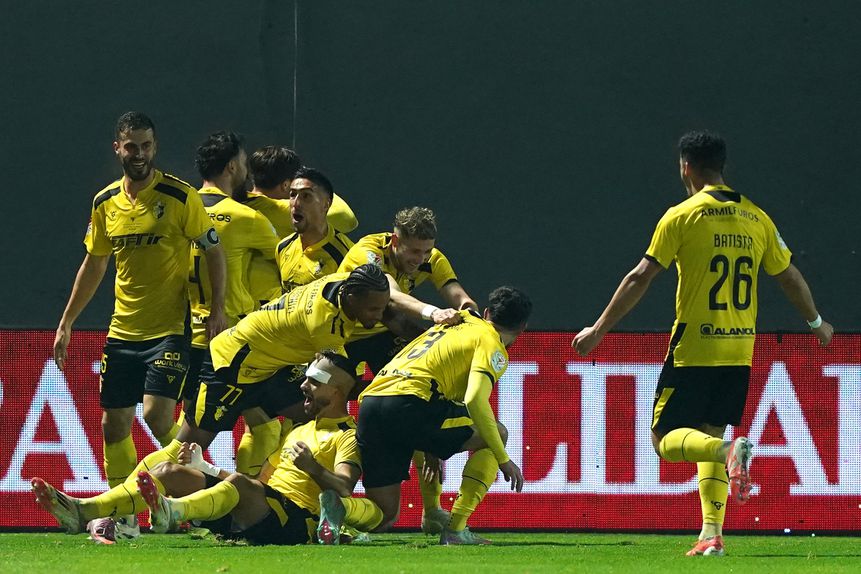 Jogadores do Fafe celebram efusivamente golo contra o SC Braga - Foto: Hugo Delgado/Lusa