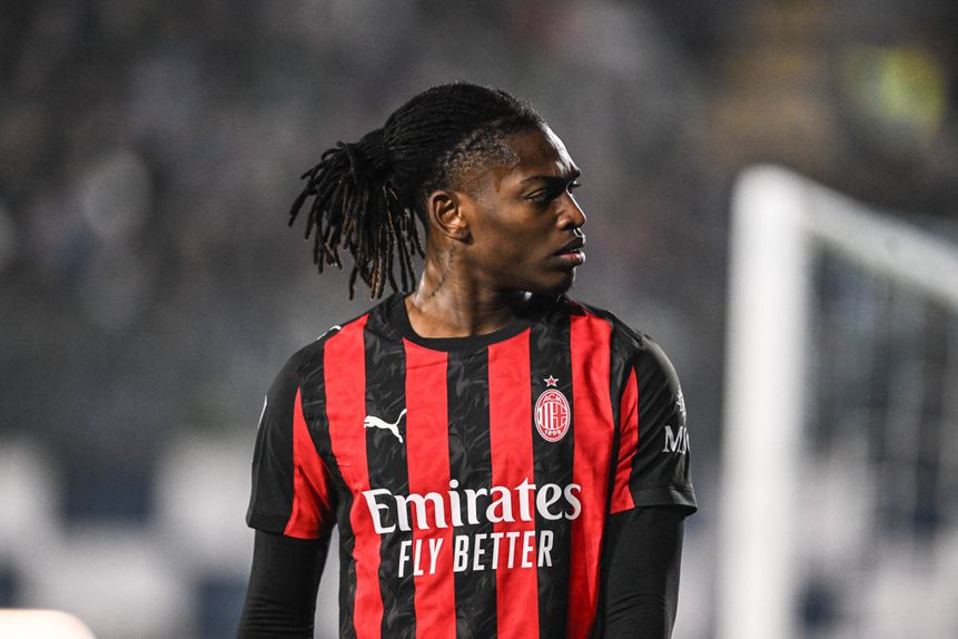 Rafael Leão foi titular na vitória frente ao Como